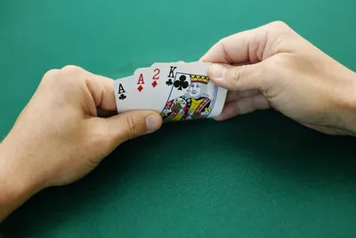 Китайский покер ананас: стратегия, правила игры, как считать очки,  комбинации для новичков и профессионалов