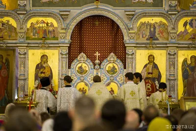 Православные христиане в Турции празднуют Пасху в руинах