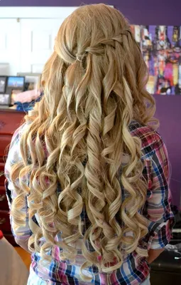 nice Шикарная прическа водопад — Вдохновляющие фото, техники | Homecoming  hairstyles, Long hair styles, Prom hairstyles for long hair