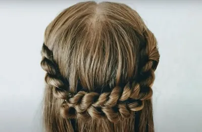 Простая Прическа к платью на длинные волосы. Прически на Новый год 2021.  New Bun hairstyle for gown. - YouTube