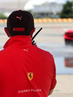 Официальные курсы вождения Ferrari - 