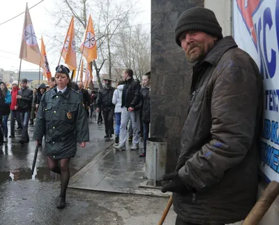 : В Латвии стартовал проект по возвращению бомжей к нормальной жизни