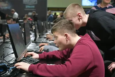 Российский школьник переиграл в компьютерные игры и оказался в больнице —  Секрет фирмы