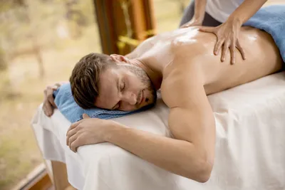 Домашний расслабляющий массаж: приемы и техники - Школа мастеров массажа