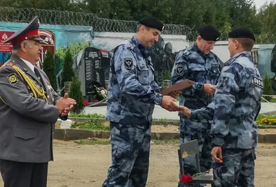 Тюменский ОМОН отмечает профессиональный праздник | Вслух.ru