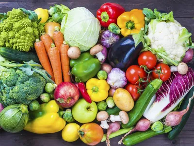 Разгрузочная неделя: налегаем на самые легкие летние овощи и фрукты - Блог  - интернет магазина продуктов FreshMart