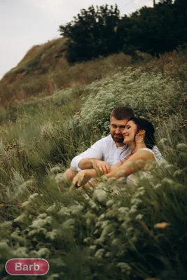 37 красивых поз для пар, которые помогут вам сделать очаровательные  фотографии