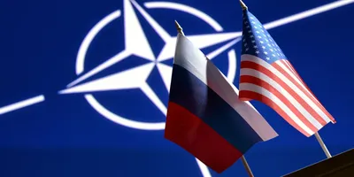 США и Россию разделяют 4км, почему их можно преодолеть лишь за 21 час?  Жизнь на островах Диамида. - YouTube