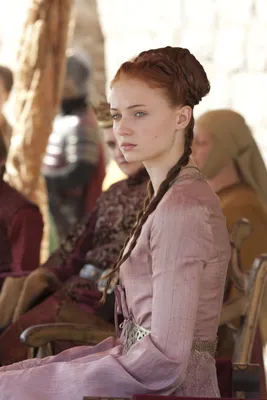 The hidden meaning behind Sansa's costumes on 'Game of Thrones'