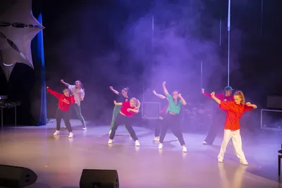 Танцы для взрослых в Новосибирске: занятия и обучение для начинающих  взрослых