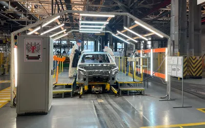 АвтоВАЗ остановил производство машин Lada: на предприятиях не хватает  нужных деталей :: Autonews