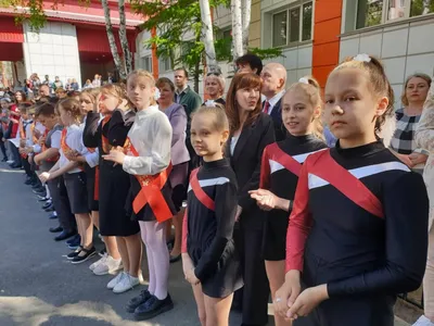 Торт Прощание с начальной школой на заказ по цене от 1050 руб./кг в  кондитерской Wonders в Москве