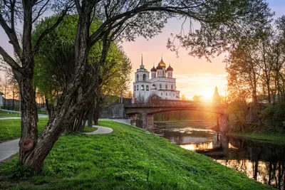 Большой Псков на автобусе и пешком 🧭 цена экскурсии 2300 руб., 60 отзывов,  расписание экскурсий в Пскове