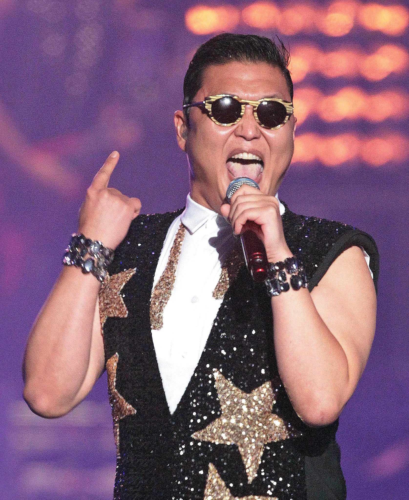 Psy лет. Певец псай. Psy 2020 певец. Psy певец 2022. Псай 2012.