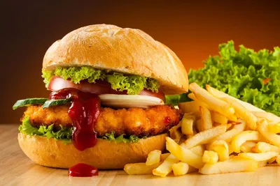 Burger King выпустил рекламу с заплесневелым гамбургером – Новости ритейла  и розничной торговли | 