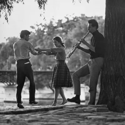 Парижские ретро-фотографии: город любви на снимках от Paul Almasy