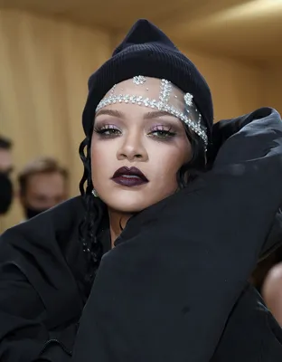 Rihanna Sends Cease-and-Desist After Songs Played at Trump Rally