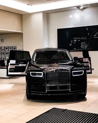 Rolls-Royce Phantom: технические характеристики, поколения, фото |  Комплектации и цены Роллс-Ройс Фантом