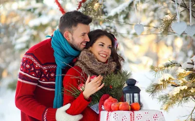 New Year, Love Story, Christmas Time, Новый Год, пара, объятия, студия,  новогодний декор | Фотосессия, Семейные фотосессии, Парные фотосессии