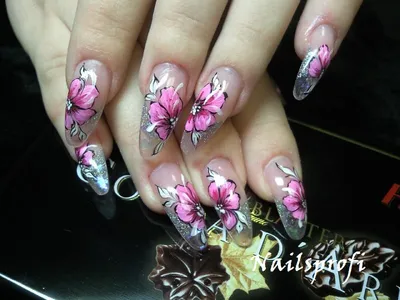 Художественная роспись ногтей - Студия красоты "NailsProfi"