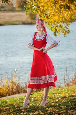 Русский народный костюм - купить русскую народную одежду в  интернет-магазине недорого, продажа национальных костюмов в Москве
