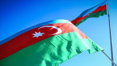 File:Azeri flag. Baku. Азербайджанский флаг. Баку - panoramio (2).jpg -  Wikimedia Commons