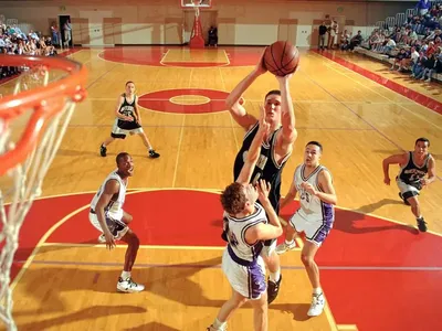 Амплуа и позиции в баскетболе: их значения и особенности игры