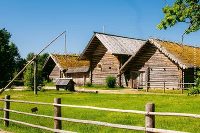 Село на границе с Украиной прозвали "деревней вампиров"