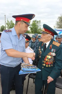 Поздравление акима Бурабайского района К. Караулова с Днём государственного  служащего РК — 44030