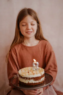 Открытка С днем рождения сегодня тебе 18 лет — купить в Москве в  интернет-магазине 