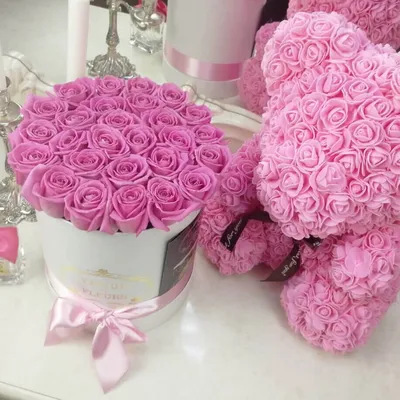 Розовые розы в коробке за 3 690 руб. | Бесплатная доставка цветов по Москве