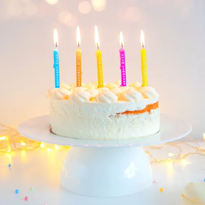 с днем рождения шоколадный торт со свечами PNG , С днем рождения, Торт на  день рождения, шоколад PNG картинки и пнг рисунок для бесплатной загрузки