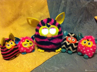 Hasbro Furby Boom - «Моя дочка - фанатка Фёрби! Смотрим на нашу семейку:  мама, дочка и 3 приемыша из Макдональдса. Что умеет Ферби и как он ладит со  своей деткой мини-ферби? Отличный