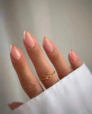 Короткий французский маникюр - Студия красоты "NailsProfi"