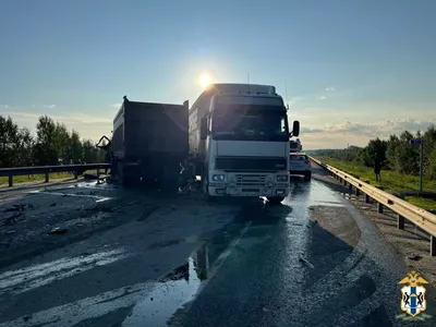 Что известно о смертельном ДТП с тремя фурами на трассе под Новосибирском -  Толк 