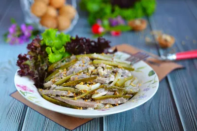 🥗 Салат с телячьим языком из ресторана Сударь – фото, вес, цена