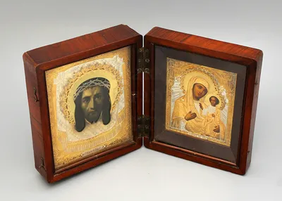 Купить складень со старинными иконами «Спас Нерукотворный» и «Пресвятая  Богородица Иверская», оклад из серебра 84 пробы, 19 век.