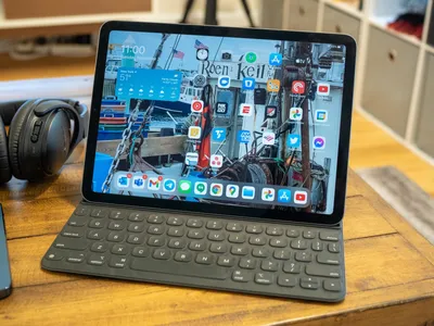 Apple iPad Air (2022) Review | PCMag