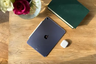 Apple iPad (2017) review: Faster and cheaper, but not exactly exciting -  CNET