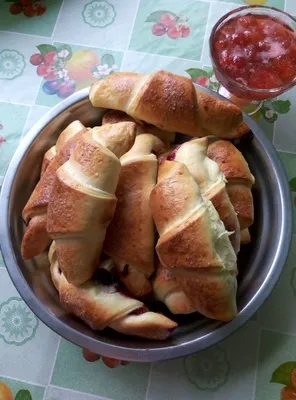 Новогодний фонтан из фольгированных шаров с Карамельками — купить в Москве  по выгодной цене