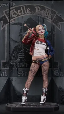 Harley Quinn (Margot Robbie) Original Art by Michael Andrew Law Cheuk Yui  (2022) : Painting Acrylic, Oil on Canvas - SINGULART