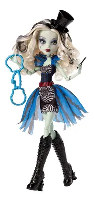 Monster High Howliday Winter Edition Clawdeen Wolf Doll – Mattel Creations