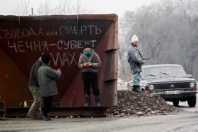 Жители Чечни и Дагестана конфликтуют из-за дорожного знака на границе - BBC  News Русская служба
