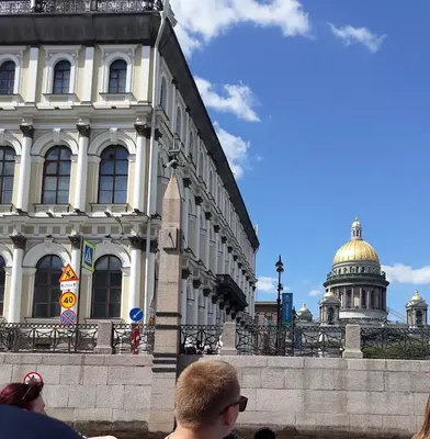 Стела с отметками наводнений в Санкт-Петербурге, наб. реки Мойки - фото,  отзывы, рейтинг, телефон и адрес