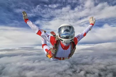 Как преодолеть страх перед прыжком с парашютом: что нужно знать новичкам -  Чемпионат
