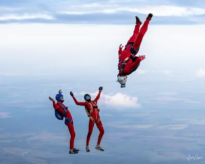 Прыжок с парашютом типа «Крыло» для начинающих парашютистов - Аэродром  МАЛИНО — 
