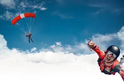 Индивидуальный прыжок с круглым парашютом | Loop: подарочный сертификат на  самостоятельный прыжок с круглым парашютом - Киев