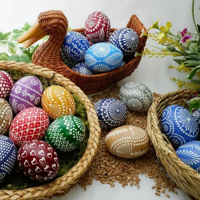 Бесшовный узор из пасхальных яиц пасхальные яйца на пасхальные праздники.  шаблон для ткани и оберточной бумаги. | Премиум векторы