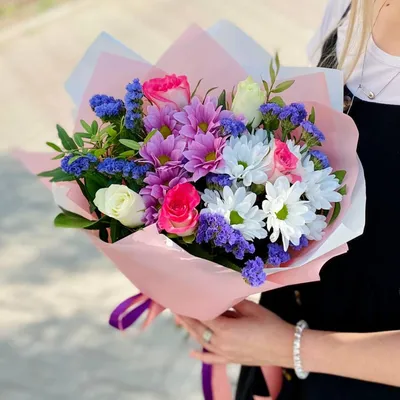 Букет на 1 сентября Первоклашка купить недорого, доставка - магазин цветов  Абари в Омске