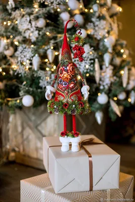 ᐉ Фигурка новогодняя Санта под елку с подарками 45 см (9591)